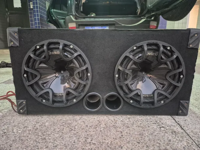 Caixa de  Som com 2 Sub de 12"