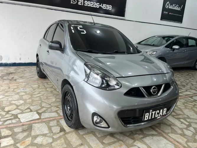 Nissan March SV 1.0 12V Flex 5P 2015