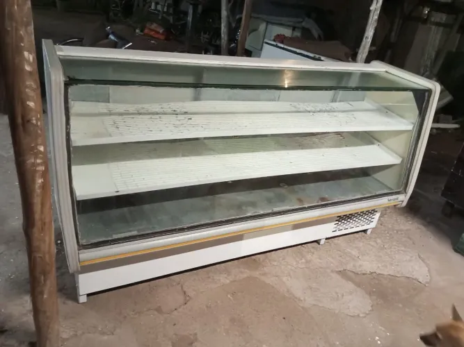Balcão refrigerador e expositor 2000×80