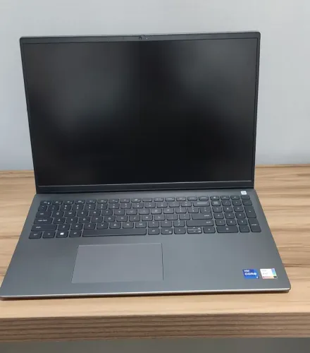 Notebook Dell Vostro 16 5630