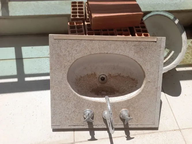 Pias de granito