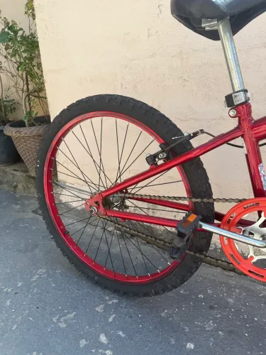 Bicicleta Infantil Gata Marie Aro 20 seminova em perfeito estado