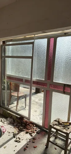 Porta de correr de alumínio