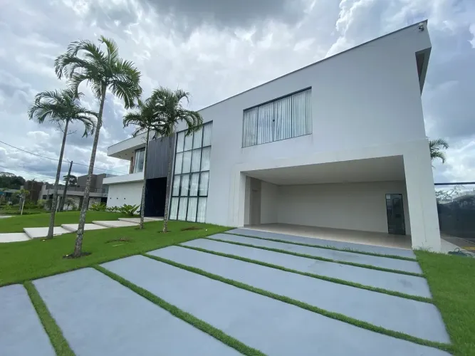 Mansão Com 04 Suítes e 06 Vagas em Marituba - Jardins Coimbra