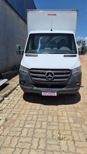 Mercedes-Benz Sprinter 516 CDI 2022 Baú Facchini - Excelente Estado