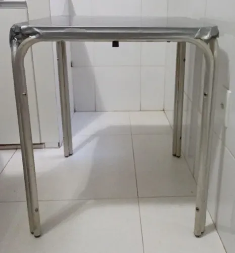 Mesa de Alumínio