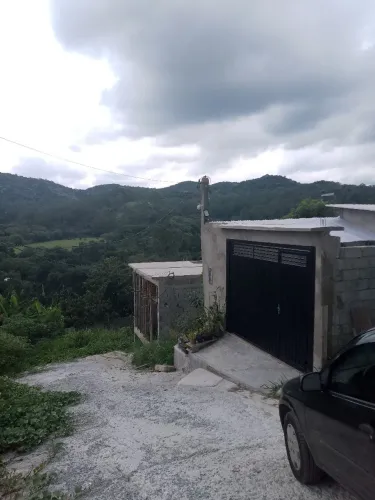 Vendo casa com piscina área de lazer