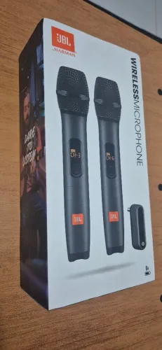 Microfones JBL com case