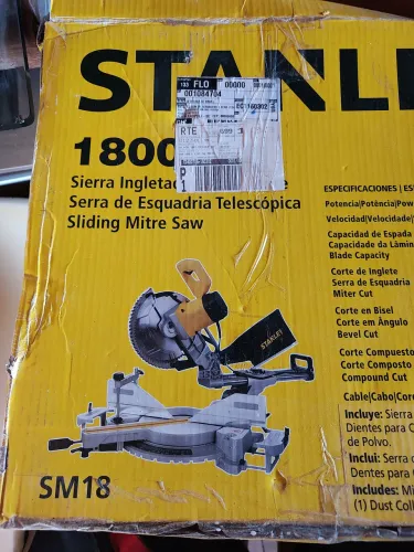 Serra circular telescópica Stanley nova