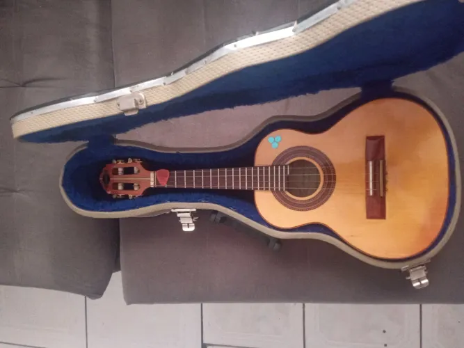 Vendo cavaquinho contemporânea 2015 (chorinhos)