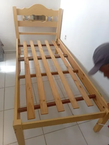 Cama madeira solteirão