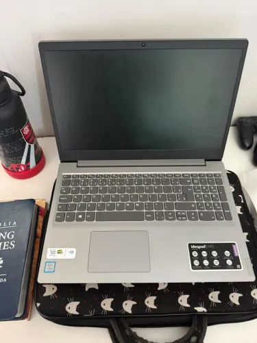 Notebook Lenovo ideaPad S145, usado mas em ótimo estado
