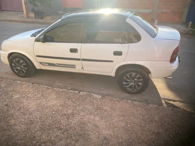Chevrolet Corsa SED Class.life 1.0/1.0 Flexpower (álcool) 2008