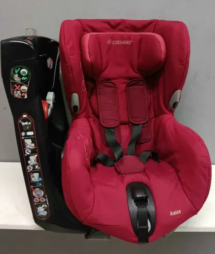 Cadeirinha para carro Maxi Cosi de 9 até 18kg Reclinável Higienizada Gira