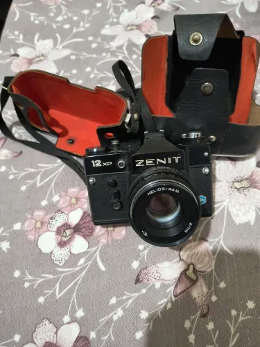 Câmera fotográfica Zenit 12XP
