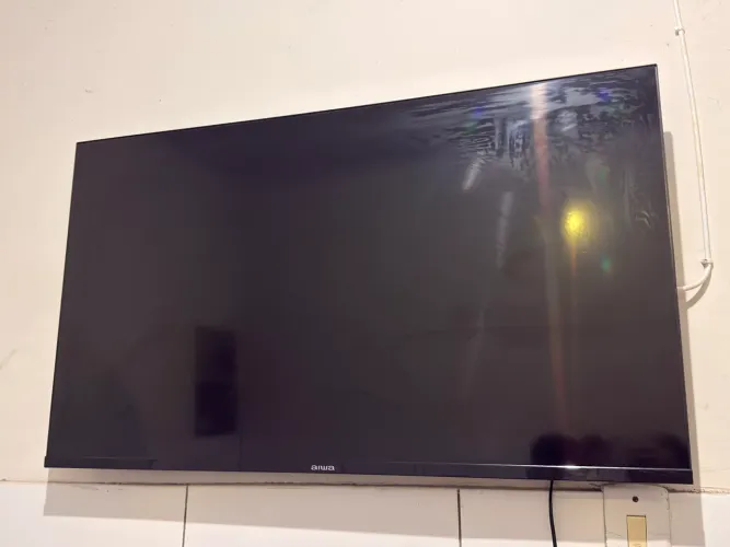 TV nova 4 meses de uso, AIWA antiga dono