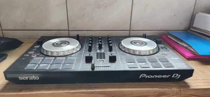 Controladora DJ Pioneer DDJ200