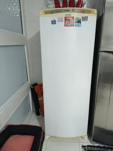 Vendo Freezer Consul 337 Litros usado.