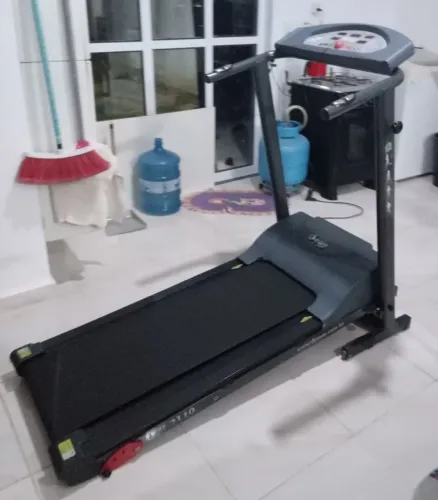 Esteira Elétrica DR 2110  Seminova, Funcionando Perfeitamente
