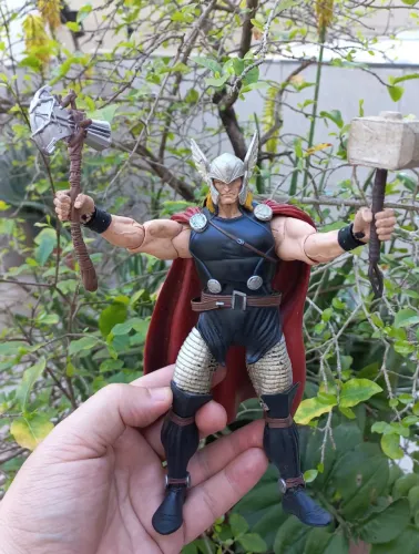 Thor Marvel Action Figure Toybiz Legends Select