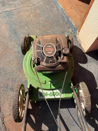 Cortador de grama