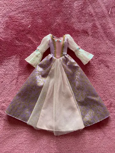 Vestido Barbie Rapunzel 2002