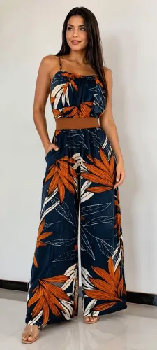 Macacão pantalona com cinto 