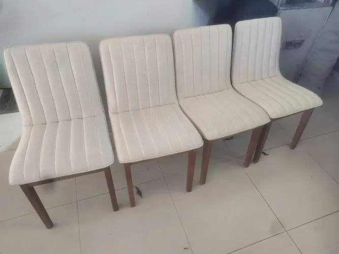 Mesa de Jantar Laqueado 1,20 x 0,80 com 4 cadeiras Elegance