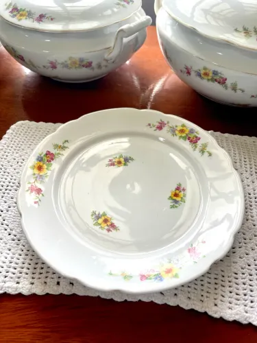 Prato Raso Porcelana Real