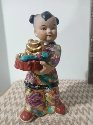 Estatueta Antiga Em Porcelana Chinesa Menino Da Fortuna / Fartura