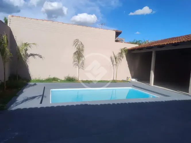 Casa com piscina à venda no Jardim América | Goiânia codigo: 389589