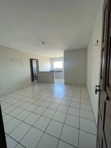 Alugo Apartamento na Maria Lacerda
