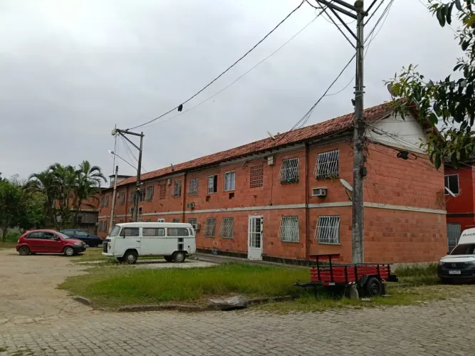 Apartamento com 2 dormitórios à venda, 75 m² por R$ 135.000,00 - Colubande - São Gonçalo/R