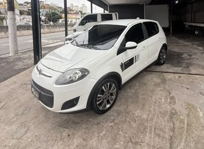Fiat Palio Sporting 1.6 Flex 16V 5P 2014