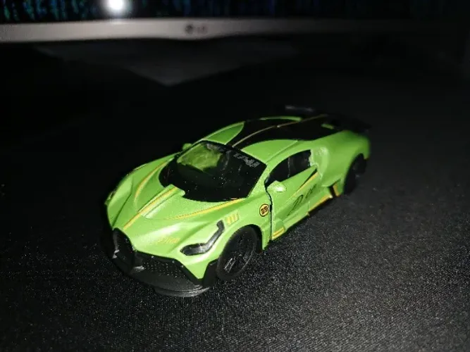 Carrinho Esportivo Colecionável Verde (Para Coleção e Decoração)