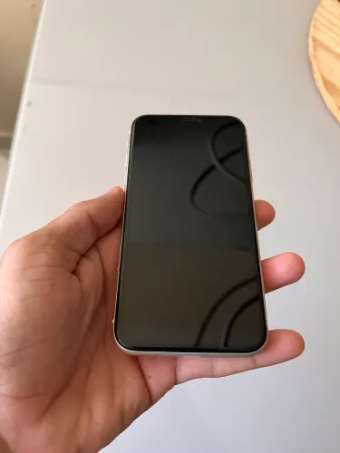 iPhone 11 Branco 128GB - Ótimo Custo-Benefício (Ler Descrição)