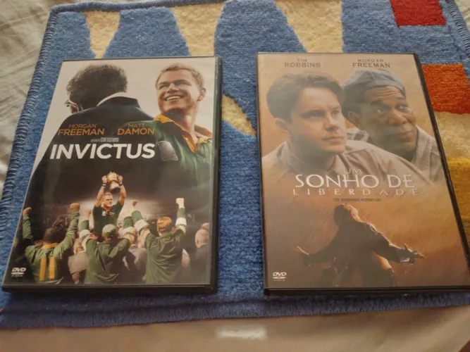 Dvds originais invictus e um sonho de liberdade. 3x cartão retirar no local