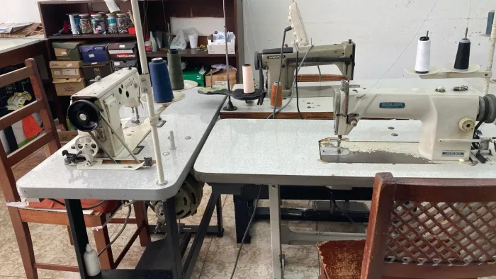 Ateliê de confecção e conserto de roupas