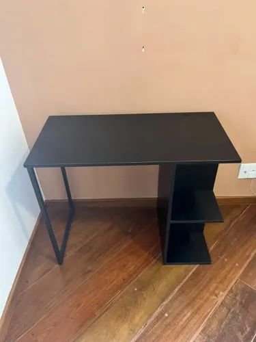 Mesinha de Escritório Preta