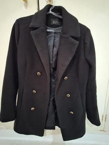 Casaco de lã preto, estilo blazer, quentinho!