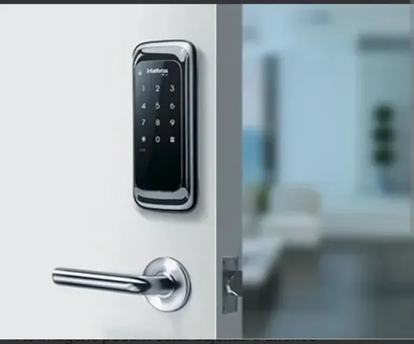 Fechadura digital fr101 Intelbras/com a instalação e configuração incluso
