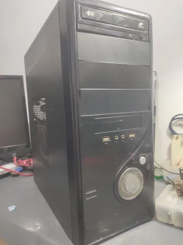 Gabinete de PC usado