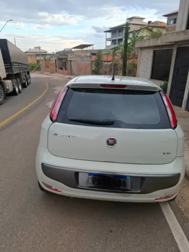 Fiat Punto Essence 1.6 Flex 16V 5P 2016