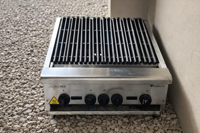 CHARBROILER VENÂNCIO 60 CM PROFISSIONAL A GÁS