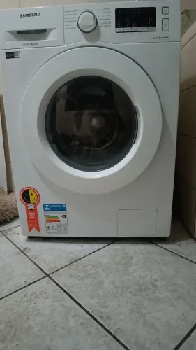 Lava e seca Samsung wd10M