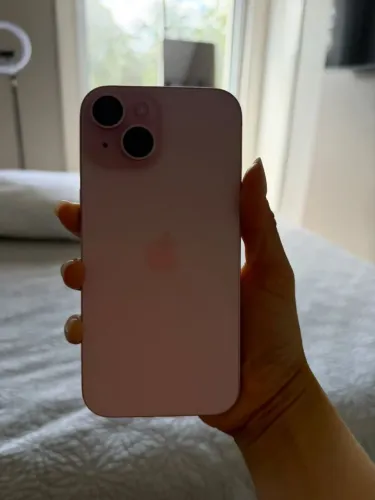 iPhone 15 Rosa