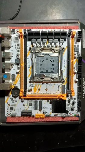 Placa mãe X99 QIYDA DDR4