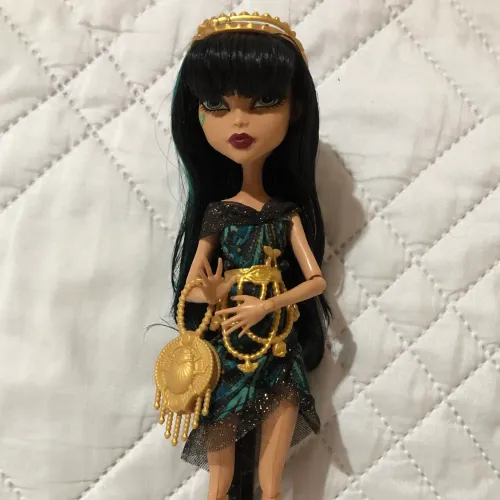 Monster High Cleo De Nile Frights Camera Action