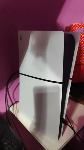 Playstation 5 mídia digital com menos de 1 ano de uso