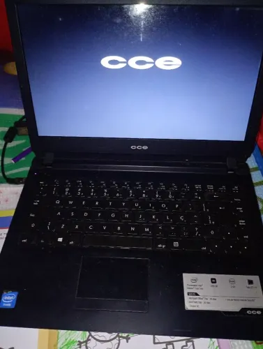 Notebook CCE 500gb RAM 2gb HD funcionando normalmente